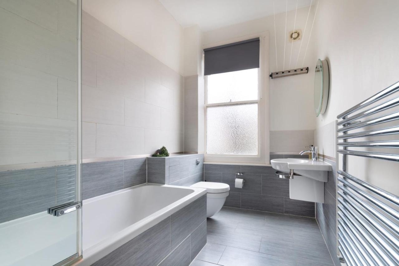 1 Bed Clapham Junction Apartment London Eksteriør billede
